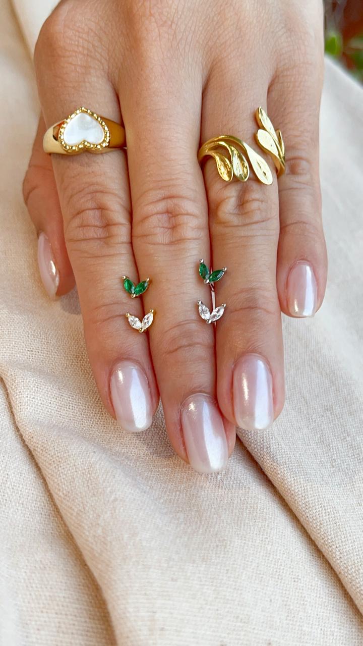 Alitas iris stud