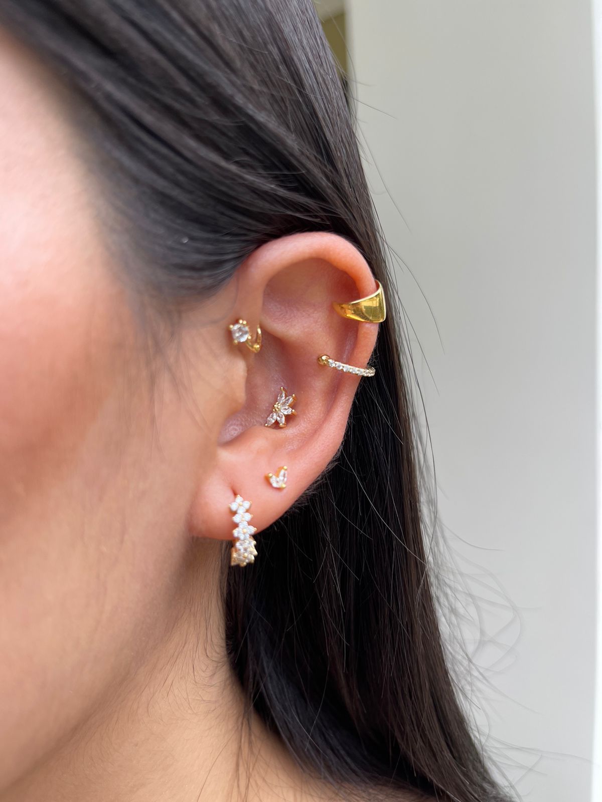 Plain ear cuff
