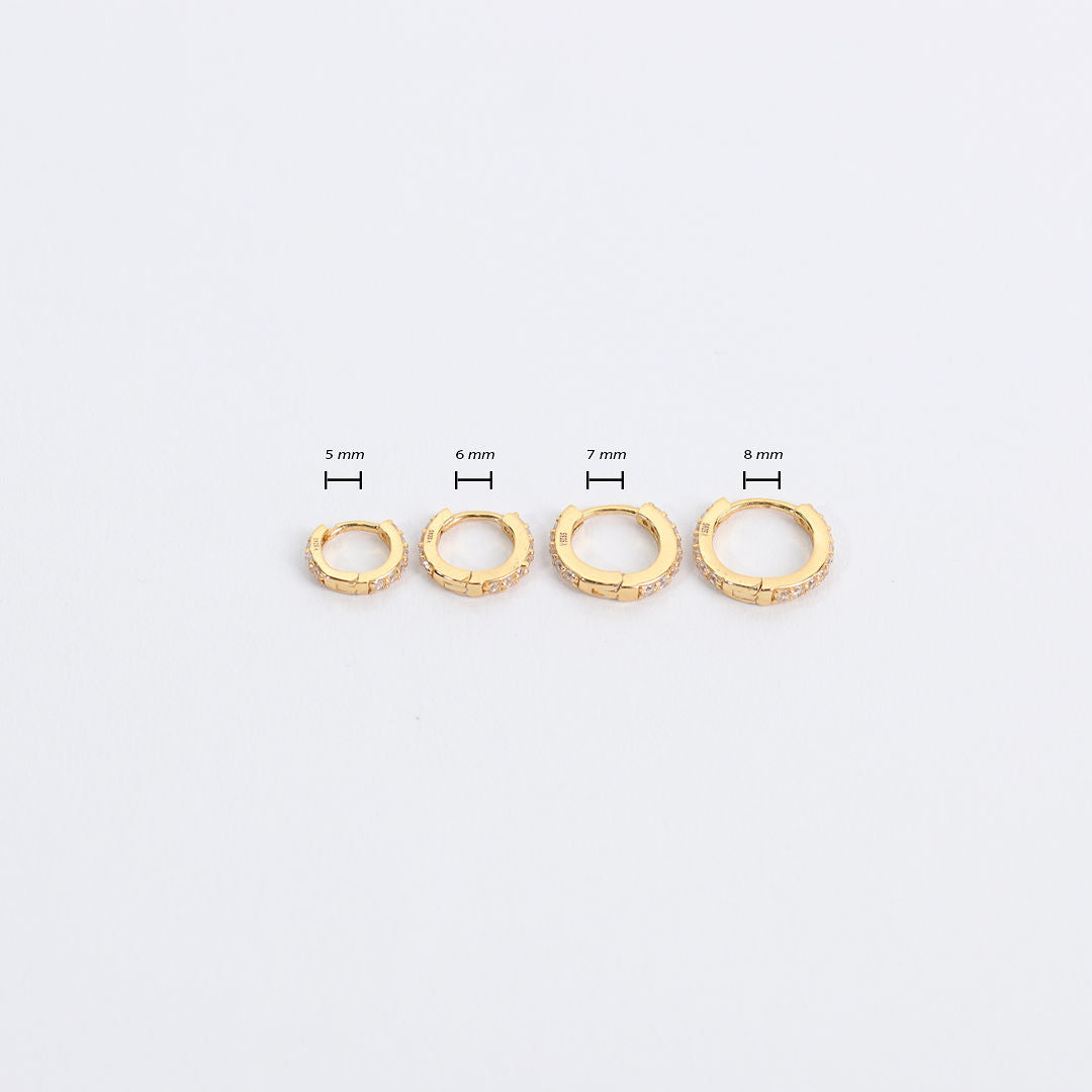 Zirconia huggie