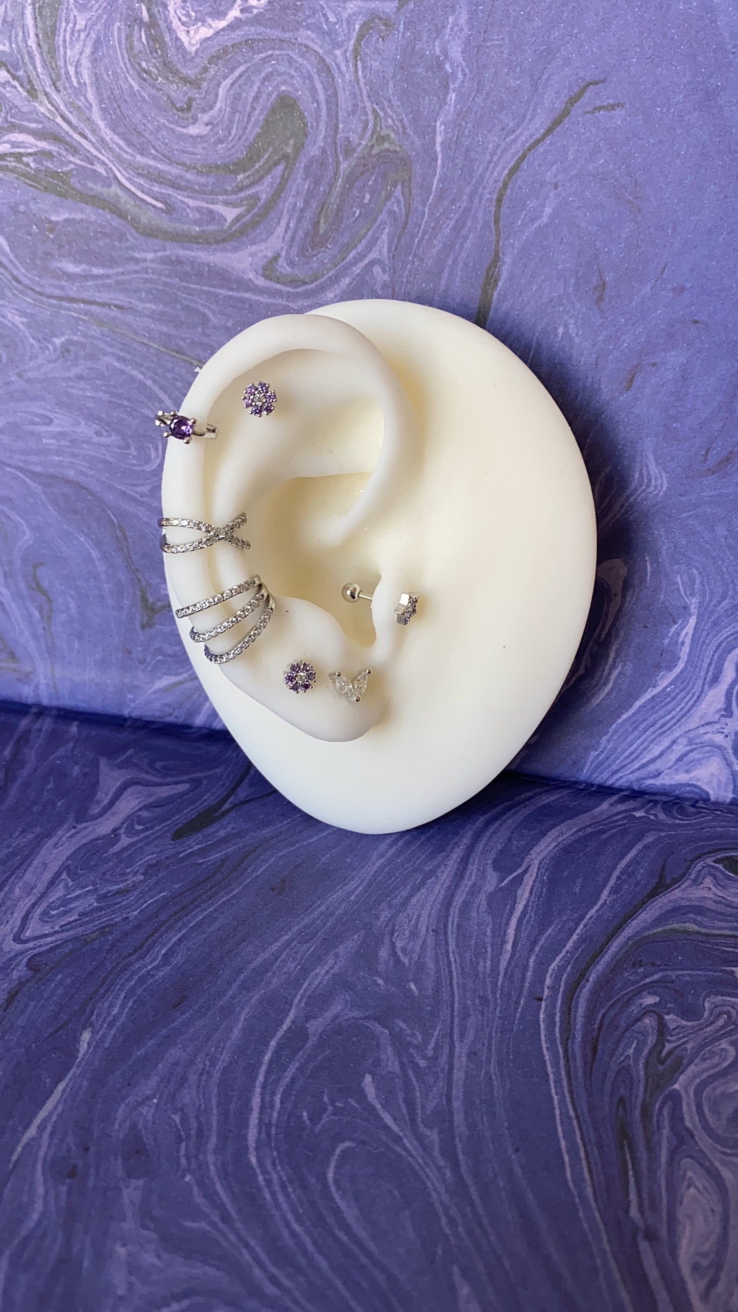 Alitas iris stud